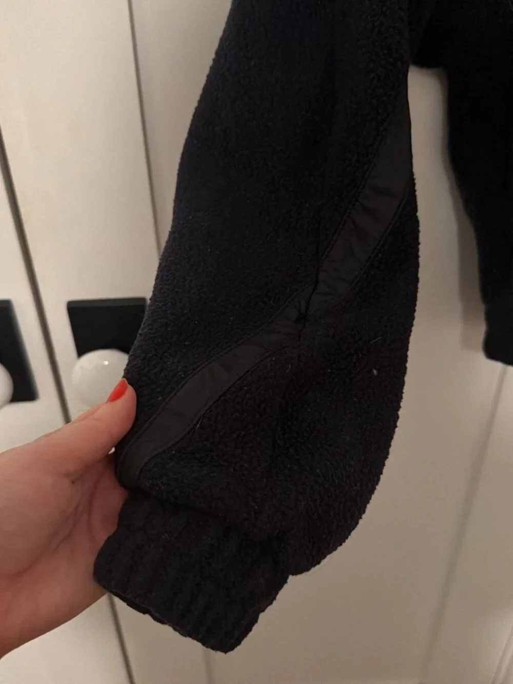 Black Nike fleece quarter zip sweatshirt